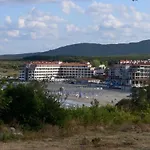 кастро/castro Apartamento *