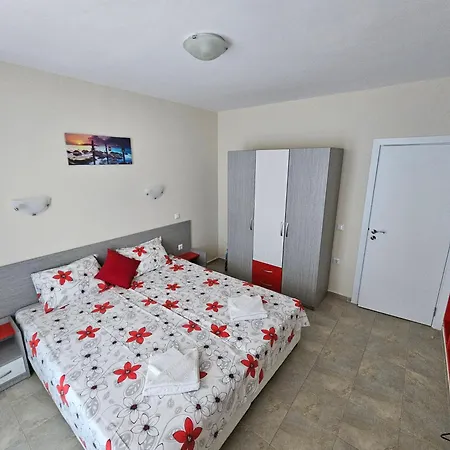 кастро/castro Apartment *