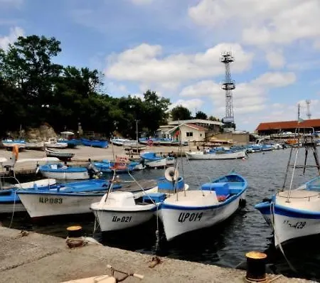 кастро/castro Apartament