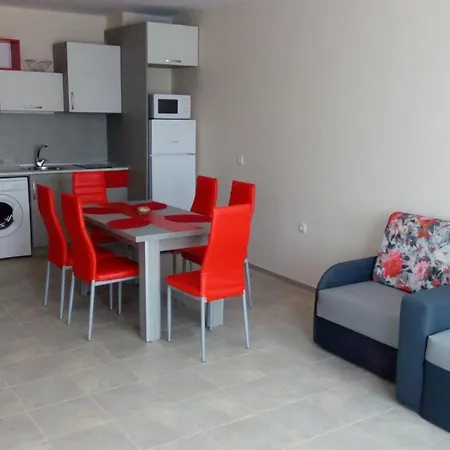 кастро/castro Apartman