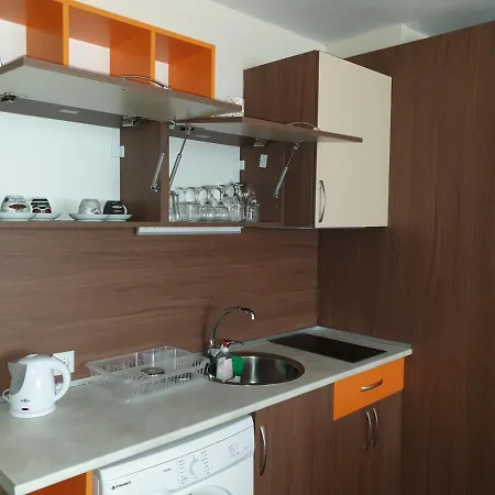 кастро/castro Apartament Carewo